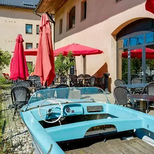 Hotel Sure By Western Annecy ***